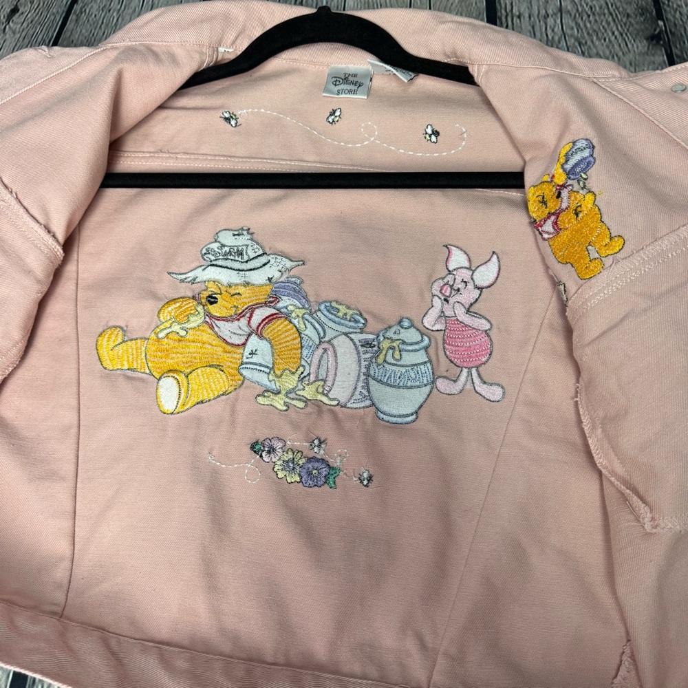 Vintage 90s Disney Winnie the Pooh Pastel Pink Cropped Denim Jacket Size Medium - Picture 11 of 12